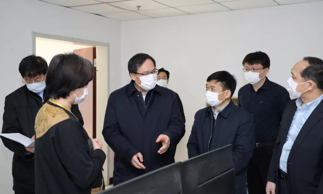 楊金成到七院、七一四所檢查指導(dǎo)疫情防控和復(fù)工復(fù)產(chǎn)工作